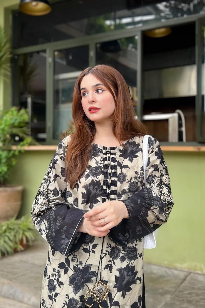 Stylish Printed Khaddar Women's Shirt and Trouser Set - 2 Pcs