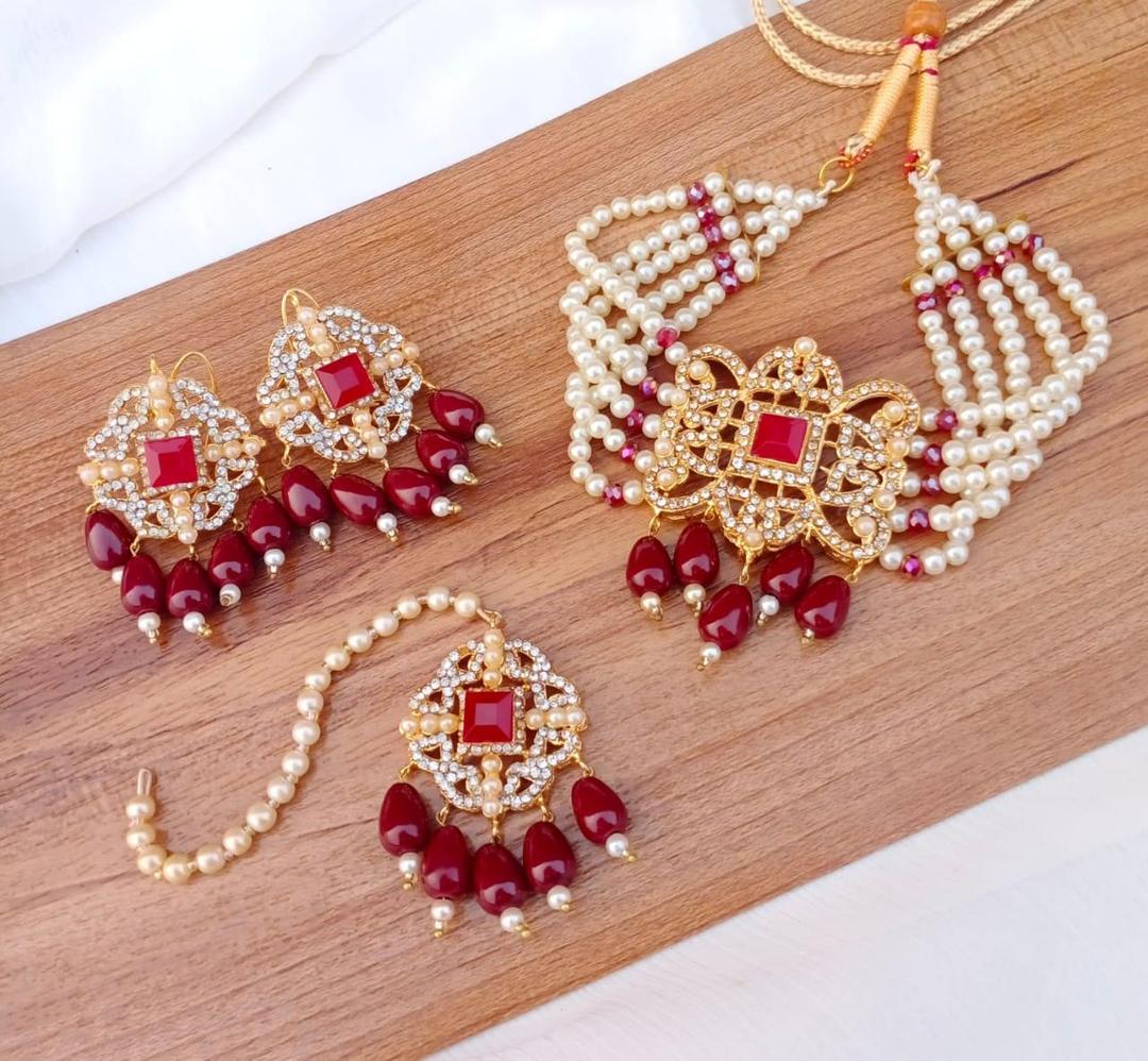Fancy Gold Plated Artificial Stones Choker Set